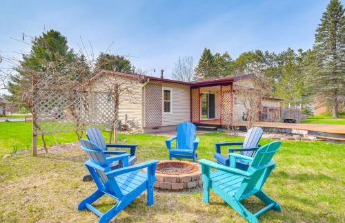 Dog-Friendly Michigan Home with Deck and Fire Pit! - Foto 2