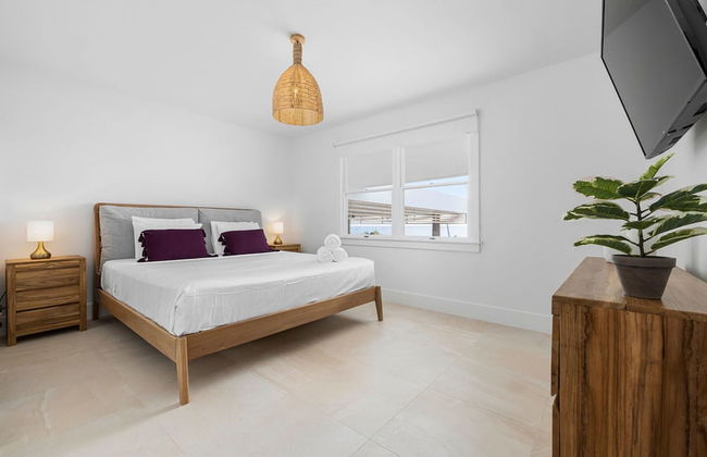 Beachfront Villa w Pool Sleeps 16 Dining Tub - Foto 35