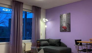 Modern and central, near Rhein & museums, fully furnished - Photo 3