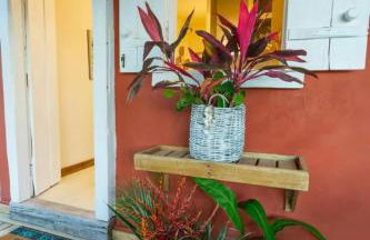 Container Vermelho na beira do rio e a poucos metros do mar com cozinha completo em mogiquiçaba bahia - Foto 6