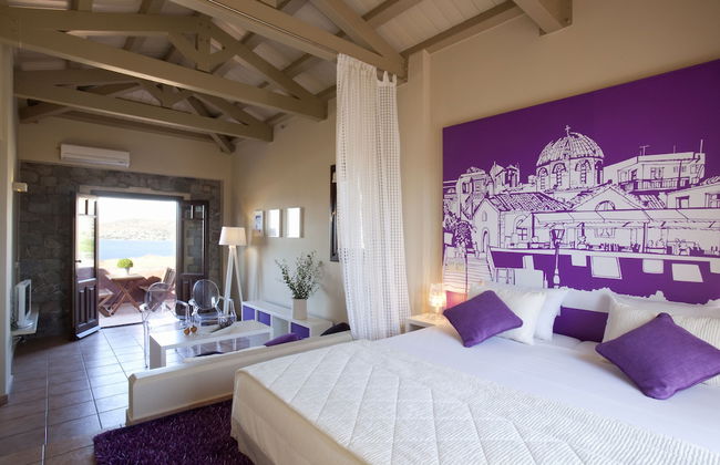 Angelina Aegina Boutique Escape - Photo 3