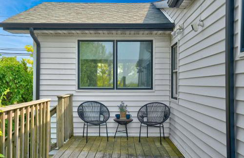 Chic Beach House: Waterfront, Vineyards, Hot Tub - Foto 19