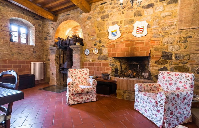 Holiday Home in Town Center with Pool, Garden, Hot Tub - Foto 21