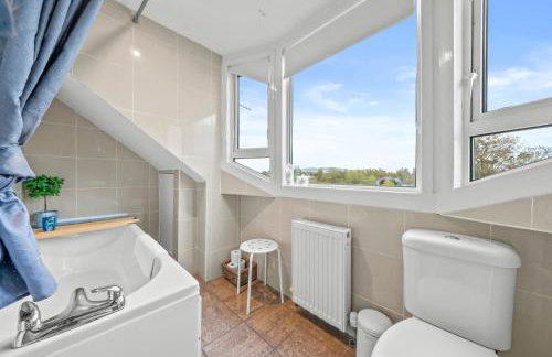 Charming Village Escape 3-Bed near Loch Lomond - Foto 10