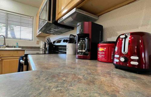 Cozy 3 Bedrooms Town home in Chandler with community pool - Foto 17