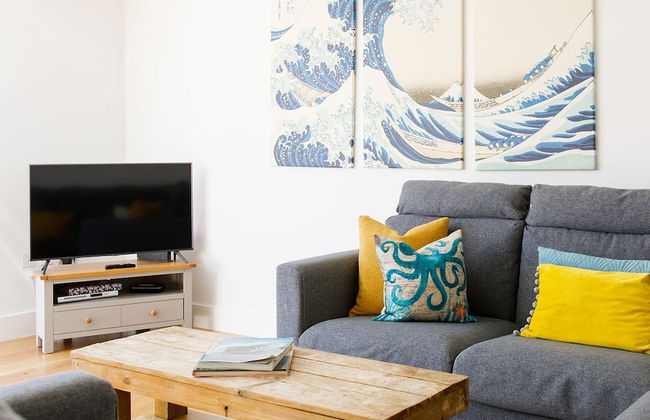 Delightful Seaside Hideaway 5 Mins to Beach - Photo 38