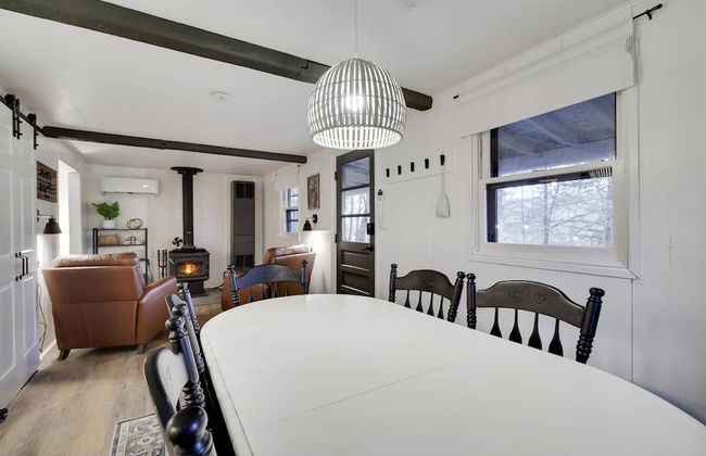 Little Gray Cabin 2 Bedroom Home by RedAwning - Foto 31