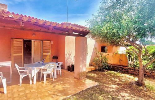 Conchiglia Family Garden Retreat - 2BR - Near the Sea - Wi-Fi - AC - BBQ - Pet Friendly - Foto 1