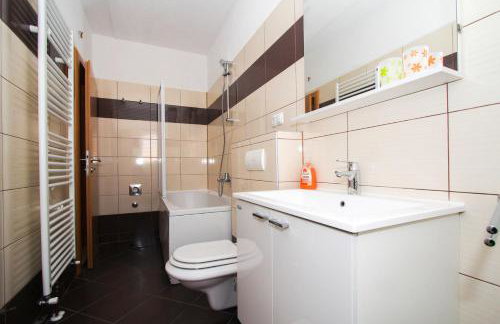 Apartments Zlatka - Photo 16