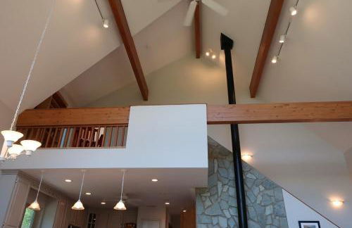 Modern Mountain Retreat~120ac~ Pond~Boat~Trails~FP - Foto 15