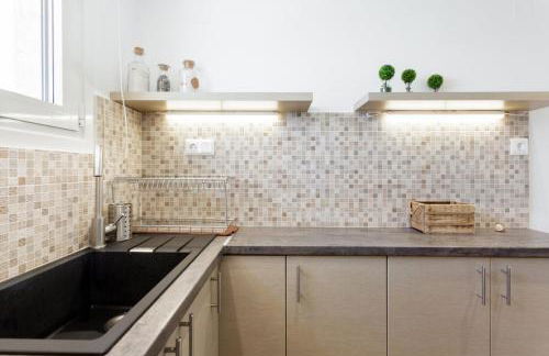 Seashell an Elegant Seafront Villa - Foto 59