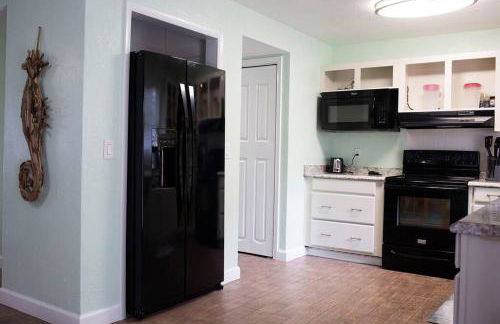 Pool & Spa Hideaway on the Space Coast - Foto 4