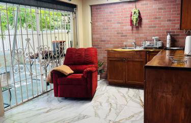 Love Story Pool House, free parking & BBQ - Foto 29