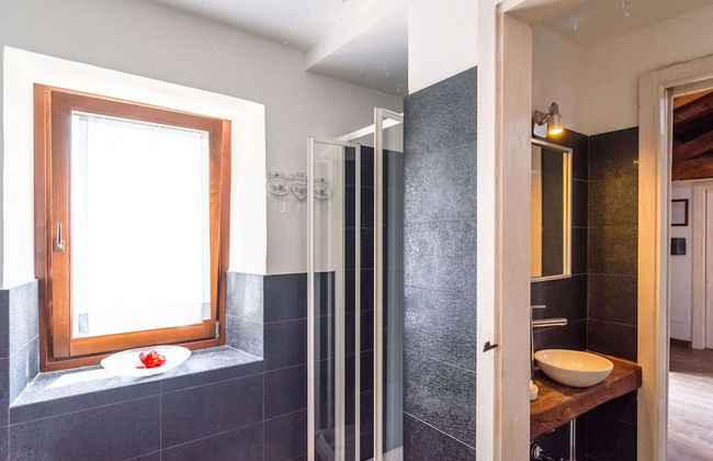 Beautiful Apartment in Sestino With Garden - Photo 37