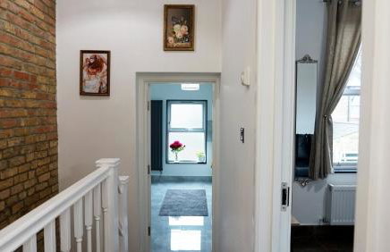 Luxury London house sleeps 13, 2 minutes to metro - Foto 3