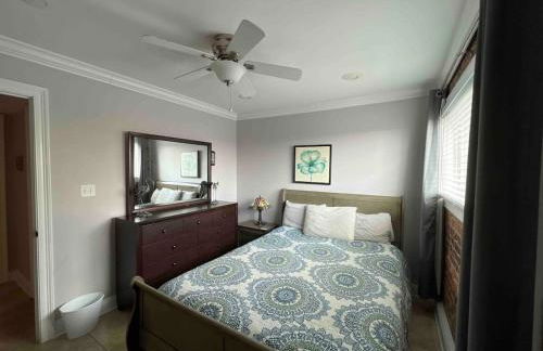 2 br Steps from Tiger Stadium - Foto 1