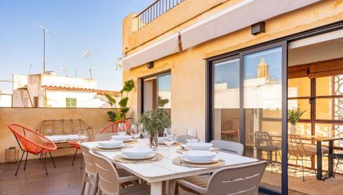 Duplex con Terraza Privada y vistas a la Catedral - Photo 4