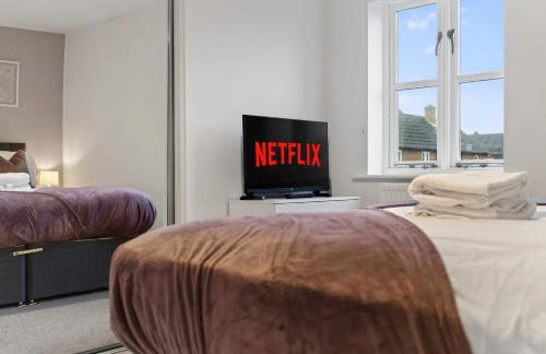 NEW! Large 5BR 2BA Home Leamington Spa Driveway Garage Parking WI-FI - Photo 42