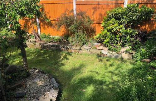 Cosy Rustic 3 bed cottage, great train links - Foto 14