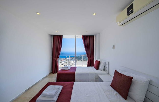 Villa Lumiere 3 Luxurious 5 bed Villa in Kiziltas Kalkan With sea Views - Photo 30