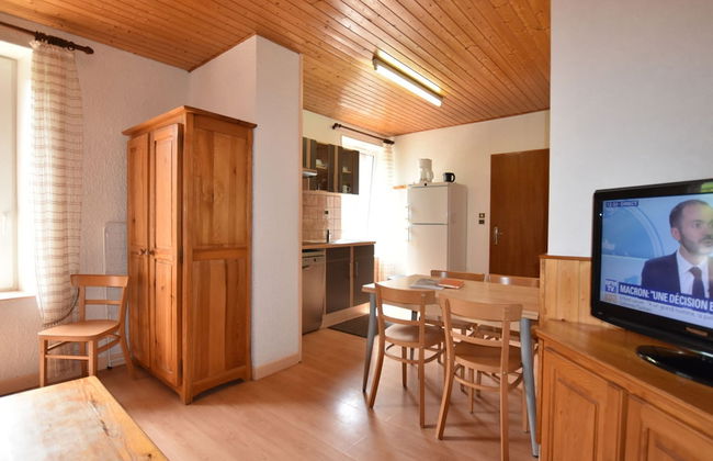 Beautiful Apartment in La Bresse Near Ski Area - Photo 32