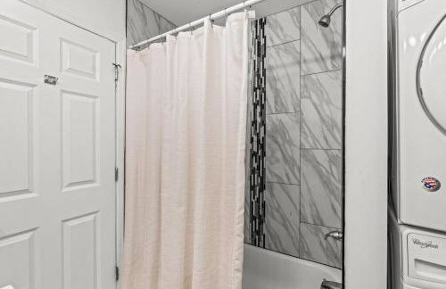 Beautiful 1BD With Balcony Hosted By StayRafa - 2F - Photo 16