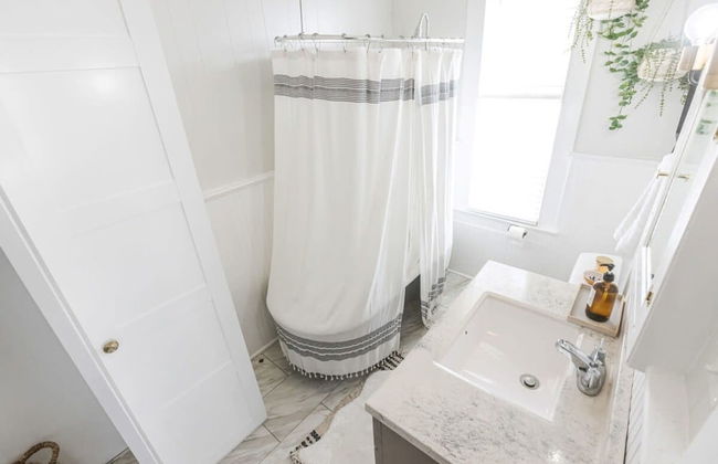 Work Crew Haven Spacious Corporate Lodging - Photo 23