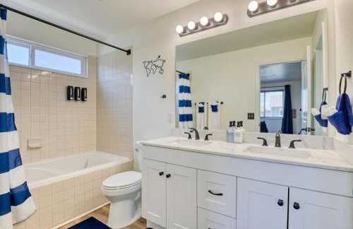 FlightDeck HotTub Fireplace NearAirport FamilyHome - Foto 28