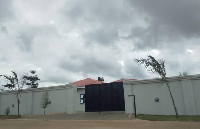 Luxury 2 Bed Self Catering Apartment in Masvingo - Foto 36