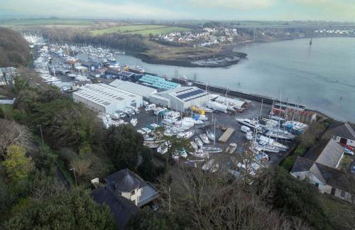 Marina House Annex - 1 Bedroom - Neyland - Photo 6