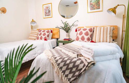 The Botanical Suite Newly Built Upscale Central - Photo 39