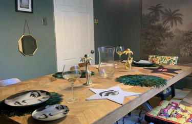 Boutique Bath apartment with 2 beautiful bedrooms - Photo 13