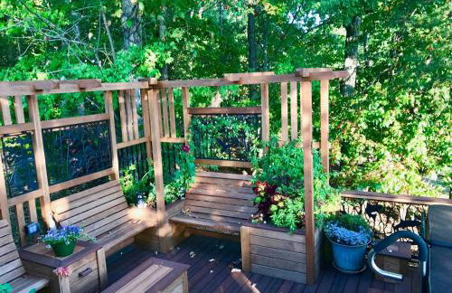 Lake Escape to an Elegant 4 Br Home - Foto 43