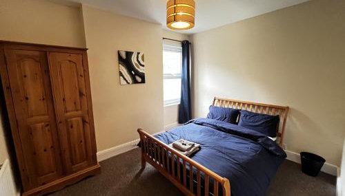 Lovely Victorian property close to Silverstone - Foto 3, towels, wardrobe