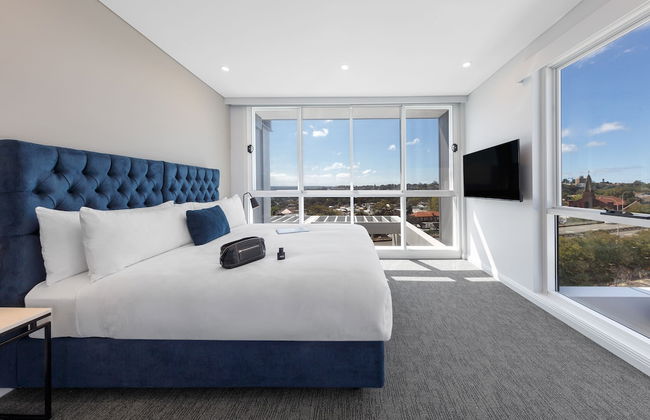 Meriton Suites Bondi Junction - Photo 16