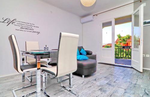 Apartment Marjana Prizba with terrace - Photo 2