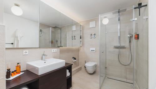 DELUXE APARTMENT 2 Schlafzimmer - Aufzug - kostenlos Parken - Balkon - Messe Flughafen - Foto 5, towels, Shower