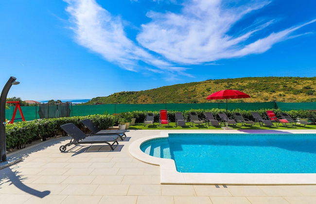 Scenic Elegant Trogir Villa With Pool - Foto 51