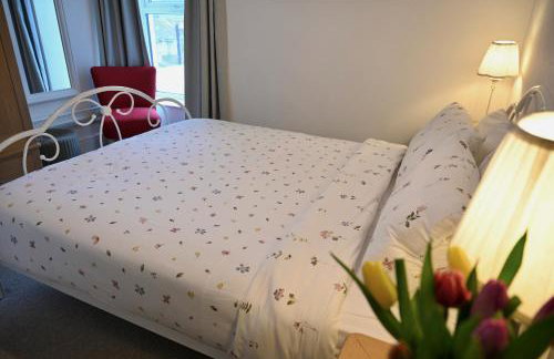 Bay View, Sleeps 18, 7 Bedrooms, 7 Bathrooms, Seafront, Criccieth - Foto 70