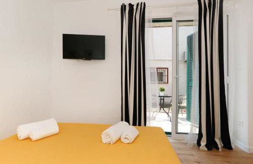 Apartments and Rooms Stone House - Photo 60