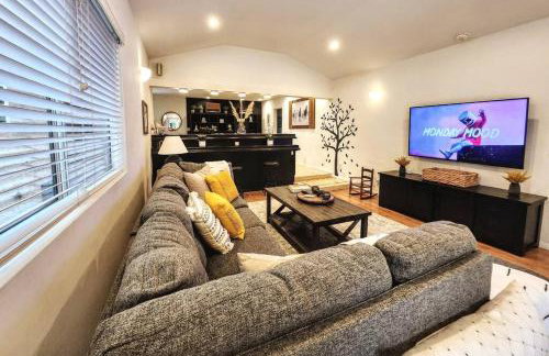 Stylish 4 Bedroom Home Near Venice Beach with Backyard BBQ - Foto 1