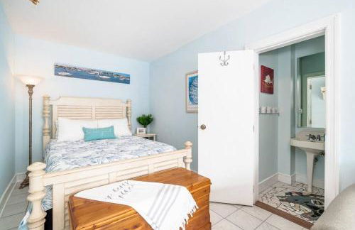 Why Knot Getaway...Rooftop with WaterView! Unit D - Foto 26