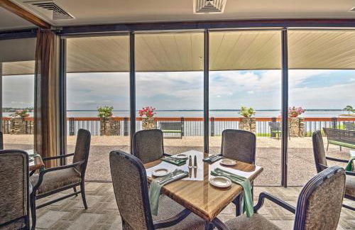 Idyllic Montgomery Condo with Pool and Lake View! - Foto 25