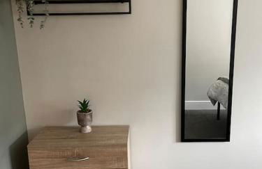 Cedar House by ShortStays4U A modern 2 bedroom house with free parking in town centre! - Foto 10