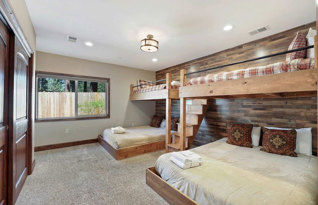 Tahoe Woods Villa - Walk to Beach and Gondola/ Heavenly Ski - Foto 8