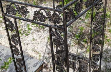 Ocean front home on dunes of Wingaersheek Beach - Photo 32