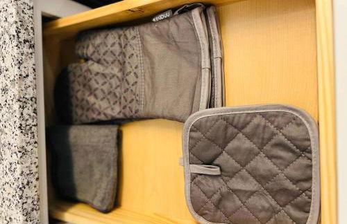 Gorgeous Condo across from Vet School - Foto 23