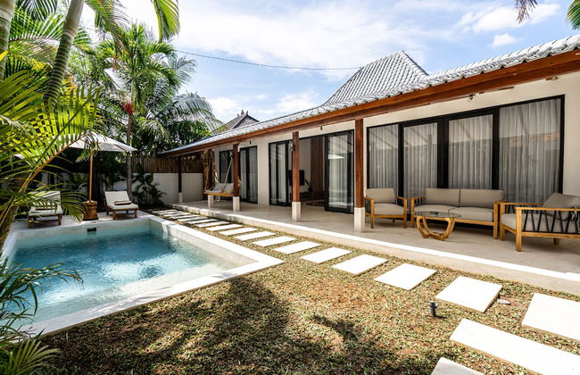 Udara by EVDEkimi - Spacious 4BR Pool villa with Lush garden at Artistic Center of Ubud - Foto 40
