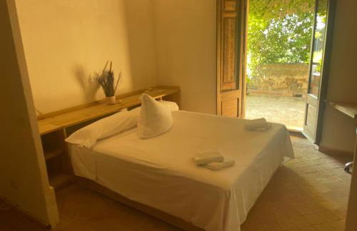 CASA RURAL DE ENSUEÑO EN CANTALLOPS CON 9 HABITACIONES DOBLES CON BAÑOS PRIVADOS Y PISCINA DE 20M x 2,70M - Foto 10