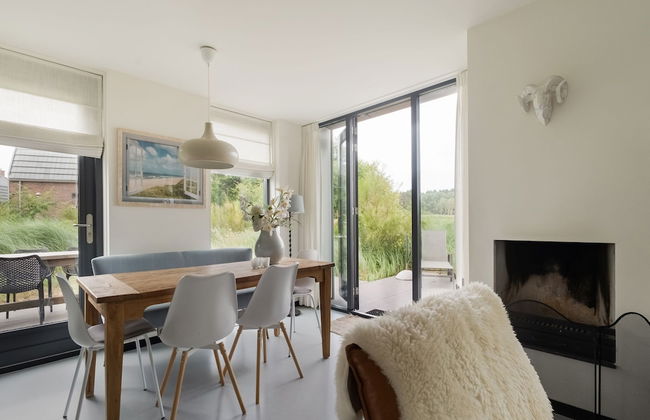 Beautiful Holiday Home Near the sea - Photo 11